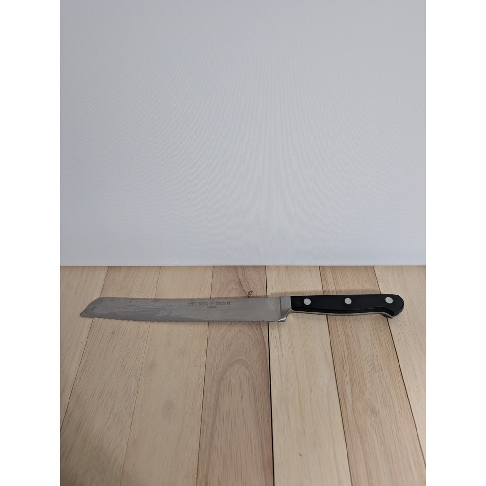 12" serrated kitchen Bread/Salmon knife Wusthof Dreizack Solingen Germany 4149